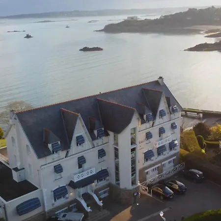 Logis De Hotel