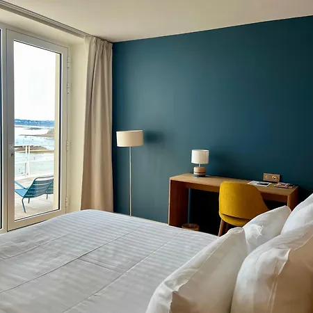 Logis De Hotel