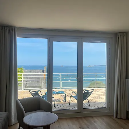 Logis De Hotel