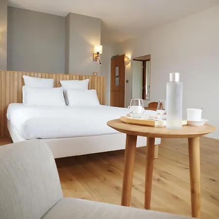 Logis De Hotel