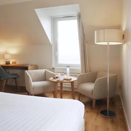 Logis De Hotel Carantec