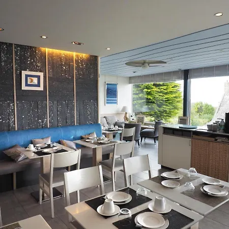 Hotel Logis De Carantec
